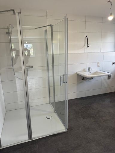 Bad mit barrierefreier Dusche