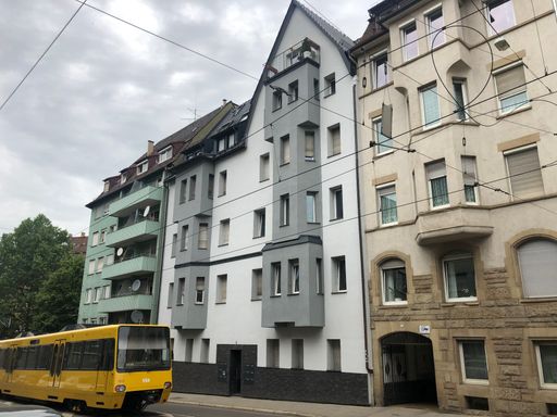 Strassenansicht Gebäude