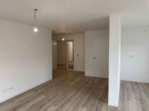 Wohnzimmer zum Flur